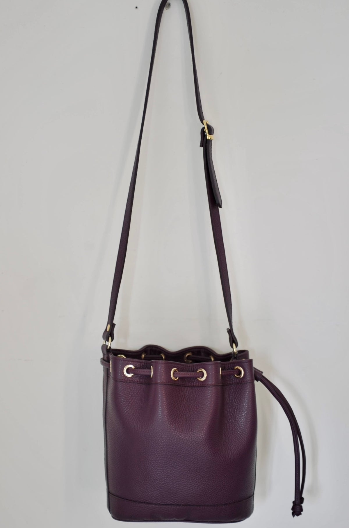 Amira Medium Bucket Bag Grape