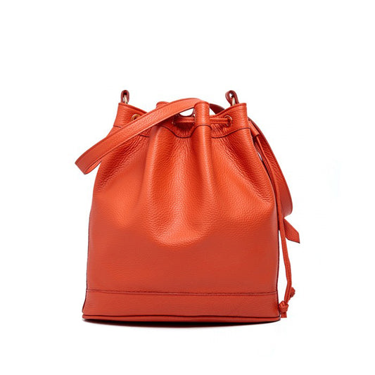 Amira Bucket