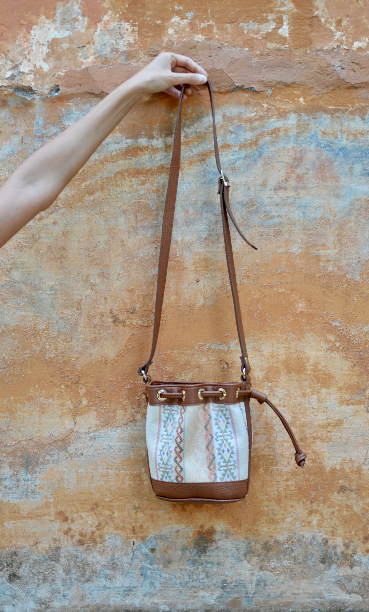 Amira mini Bucket Ethnic