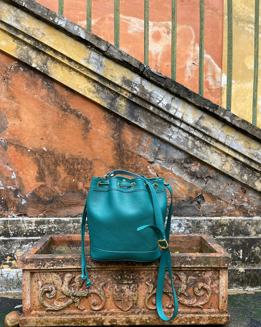 Amira medium Bucket bag Avocado