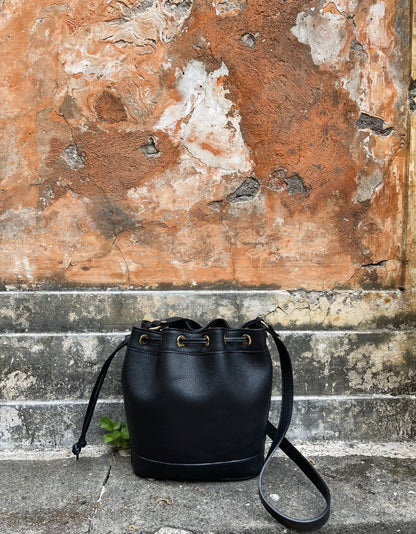 Amira Medium Bucket Bag Black