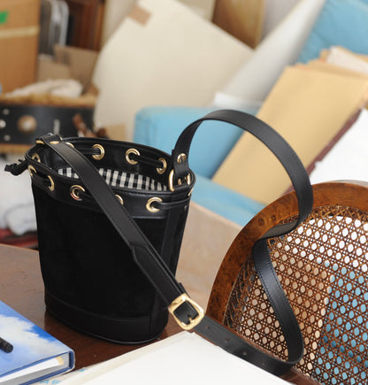 Amira Mini Bucket Suede/Leather Black