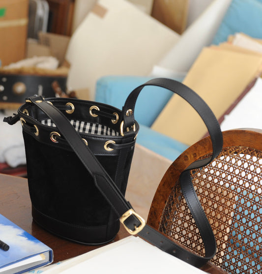 Amira Mini Bucket Suede/Leather Black