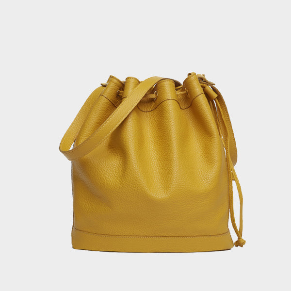 Amira Bucket
