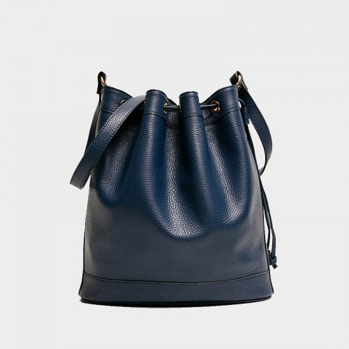 Amira Bucket