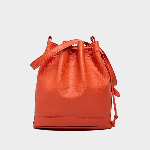 Amira Bucket